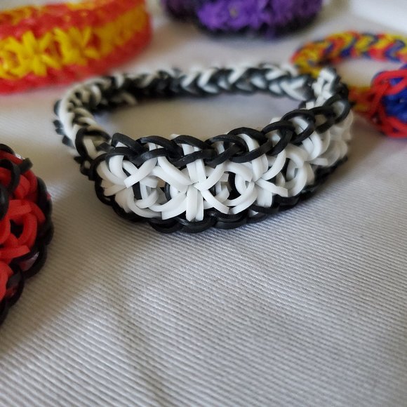Handmade Marvel Inspired Loom Bracelet Set/New - Picture 11 of 15